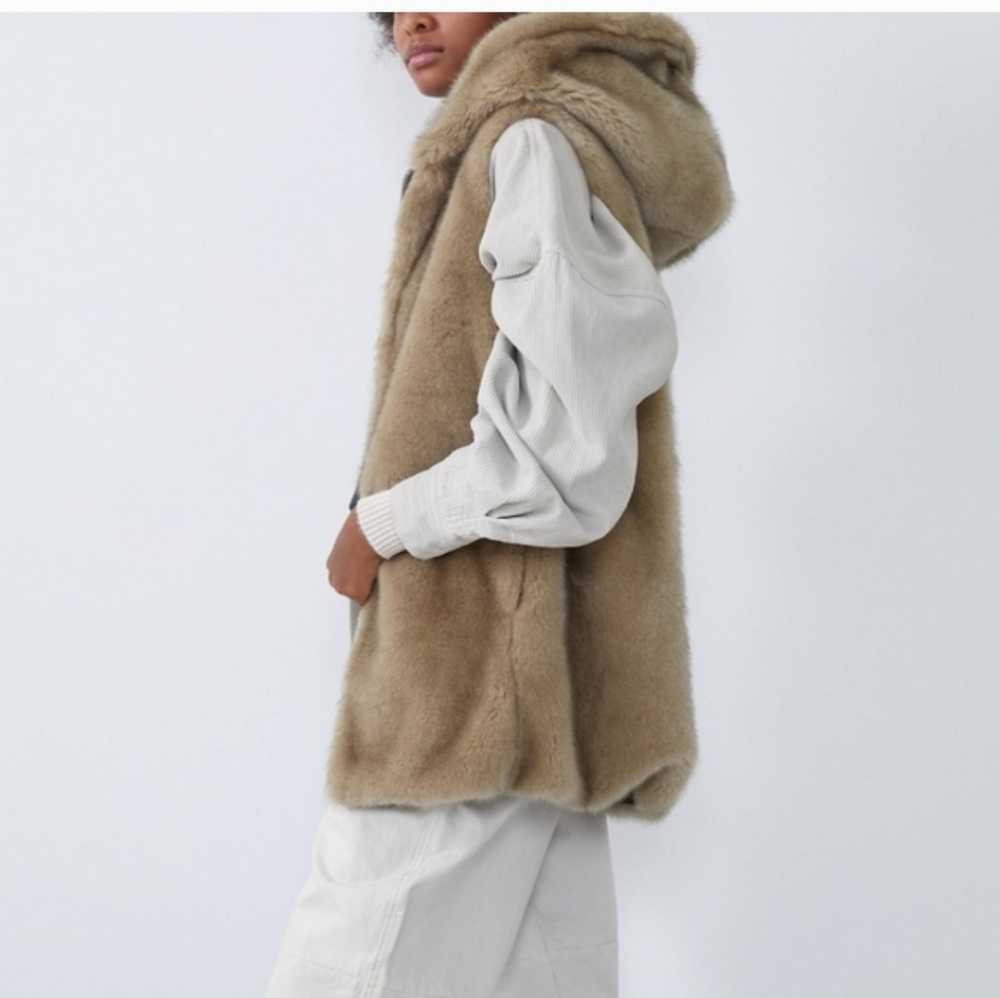 Zara Faux Fur Vest Small Medium - Picture 2 of 12